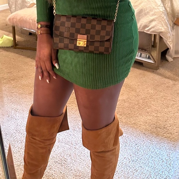 Louis Vuitton Damier Ebene Wallet on Chain - Picture 13 of 13